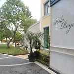Perla Royal Хотел