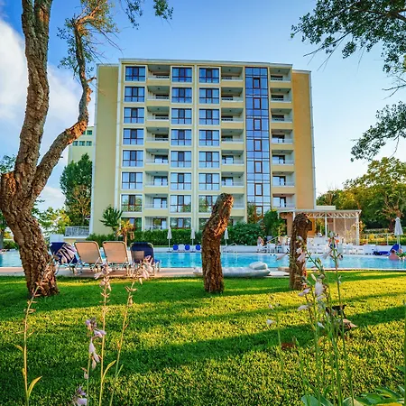 Hotel Perla Royal