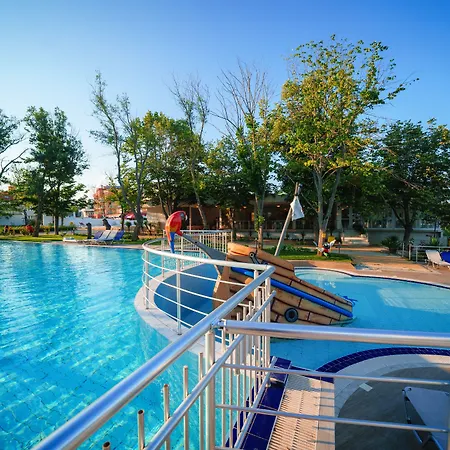 Hotel Perla Royal