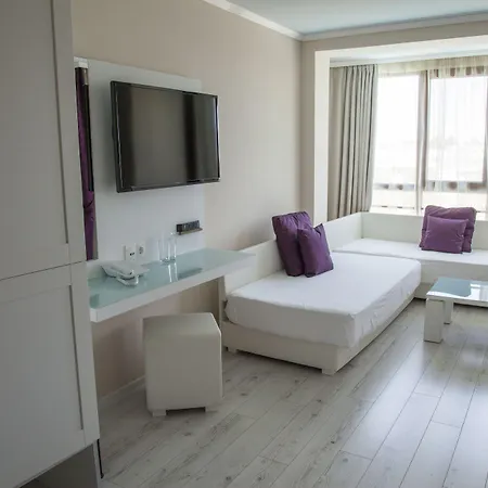 Perla Royal Хотел 5*